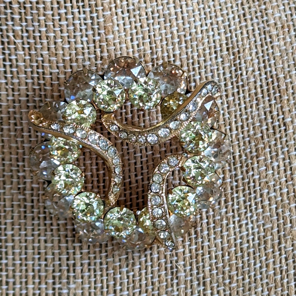 Eisenberg Vintage Canary Yellow and Clear Rhinestone 3 Dimensional Brooch